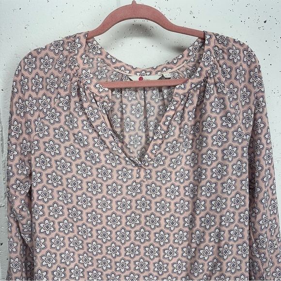 Boden Women's Size 4 Pink & Blue Floral Peasant Blouse Top - Picture 3 of 11